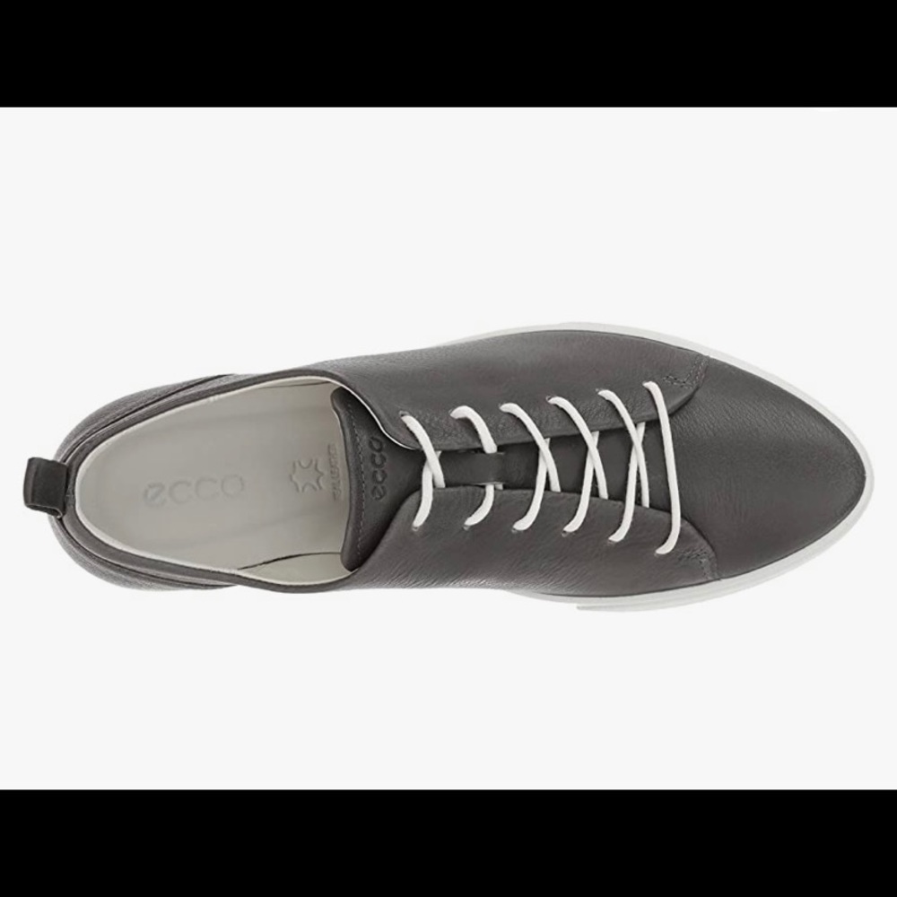 ECCO Women’s Gillian Sneaker- Black
Side 9 or EU40